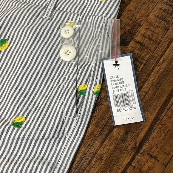 NWT lemon shorts Crown & Ivy lemon embroidered striped print 5” inseam size 12 - Picture 6 of 9